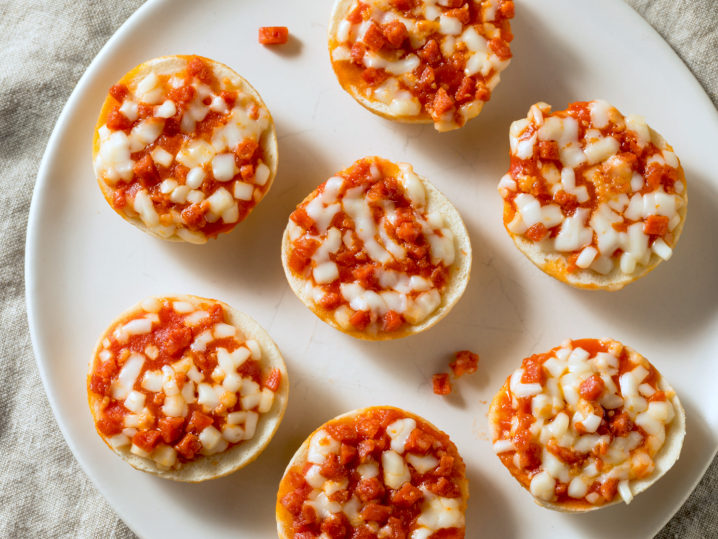 mini bagel pizzas | Classpop Shot