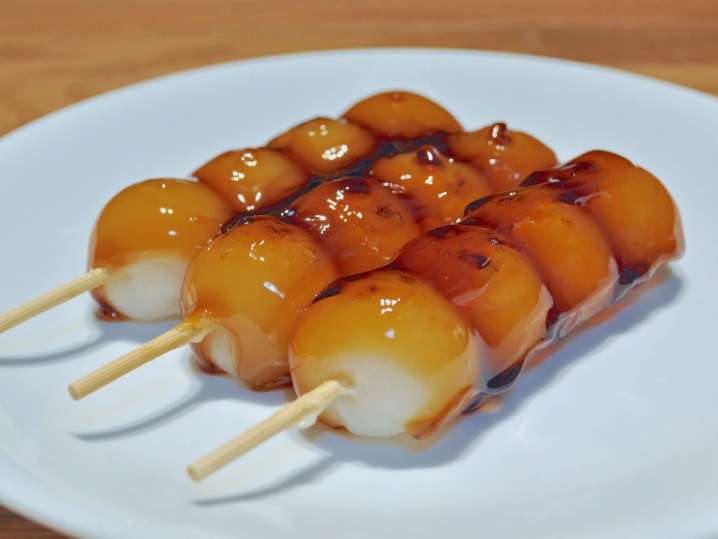 dango with soy sauce glaze | Classpop Shot