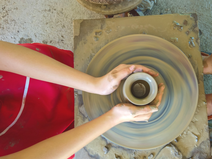 San Francisco - clay on potter's wheel Shot