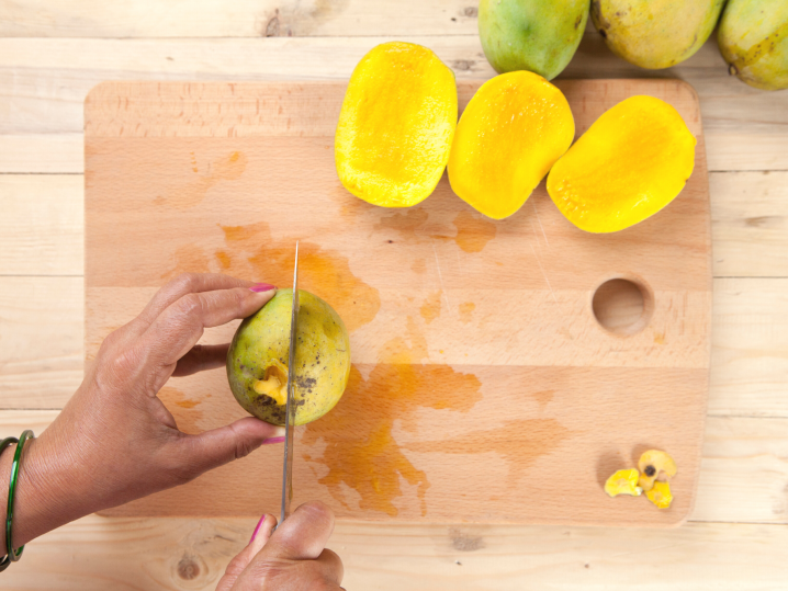 Salt Lake City - slicing mango Shot