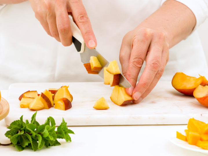 chef slicing peaches | Classpop Shot