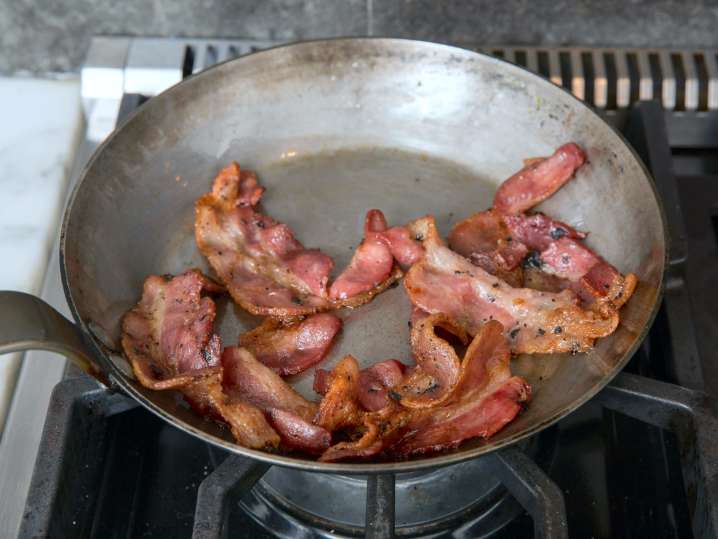 cayenne bacon with pepper | Classpop Shot