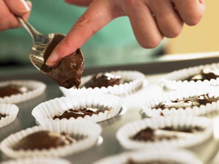 pouring cupcake mix into molds | Classpop Shot