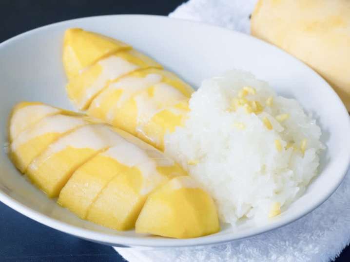 sweet sticky rice with mango | Classpop Shot