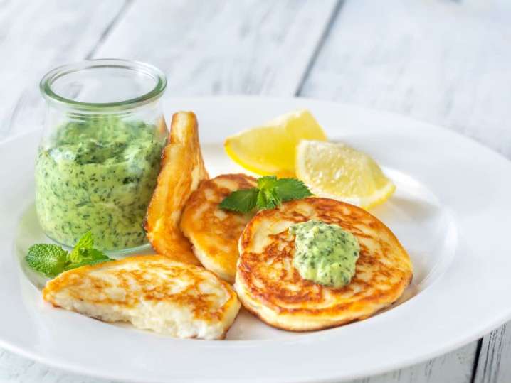 ricotta fritters with cilantro cream | Classpop Shot