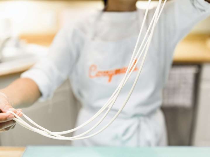 chef presenting handmade noodles | Classpop Shot