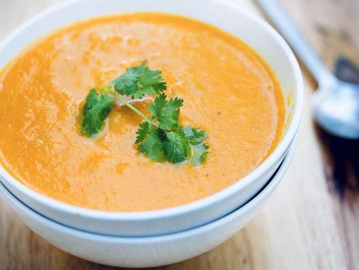 roasted carrot and coconut soup | Classpop Shot