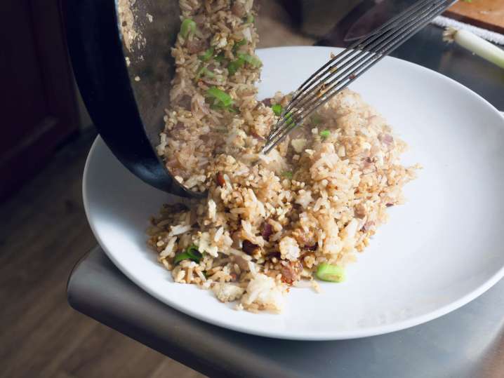 chef serving vegetable fried rice | Classpop Shot