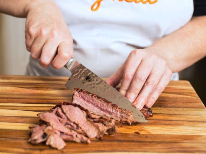 chef slicing flank steak | Classpop Shot