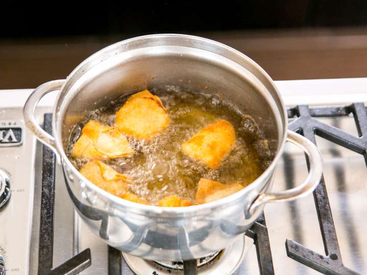 frying wontons | Classpop Shot