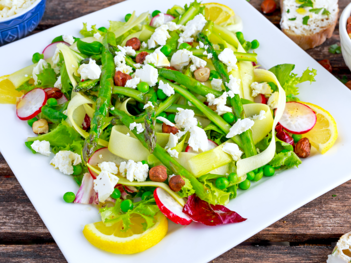 asparagus salad with lemon and goat cheese | Classpop Shot