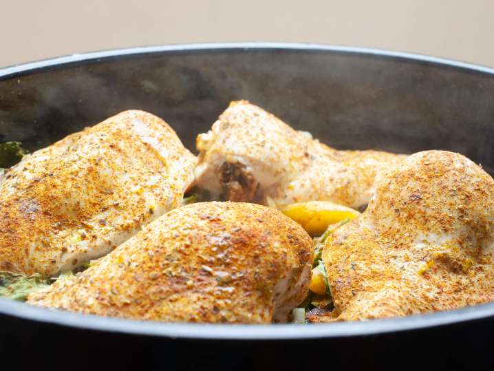 cooking chicken fricassee | Classpop Shot