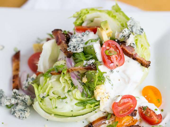 wedge salad with gorgonzola | Classpop Shot