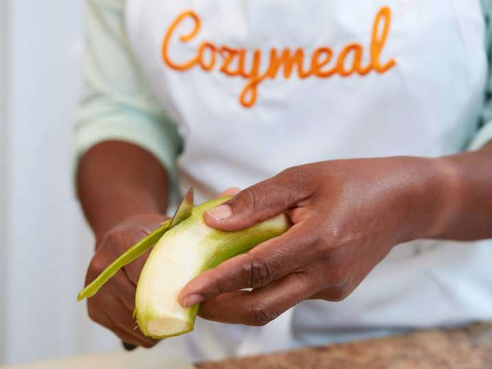 chef peeling a plantain | Classpop Shot