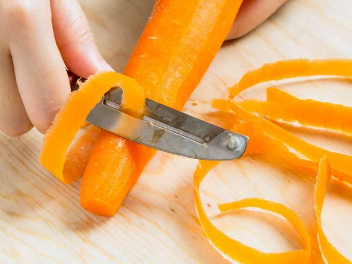 peeling carrots | Classpop Shot