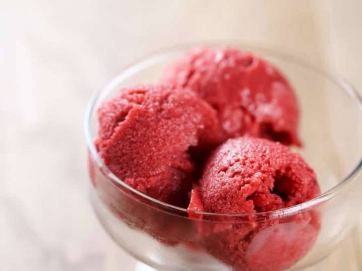 raspberry thyme sorbet | Classpop Shot