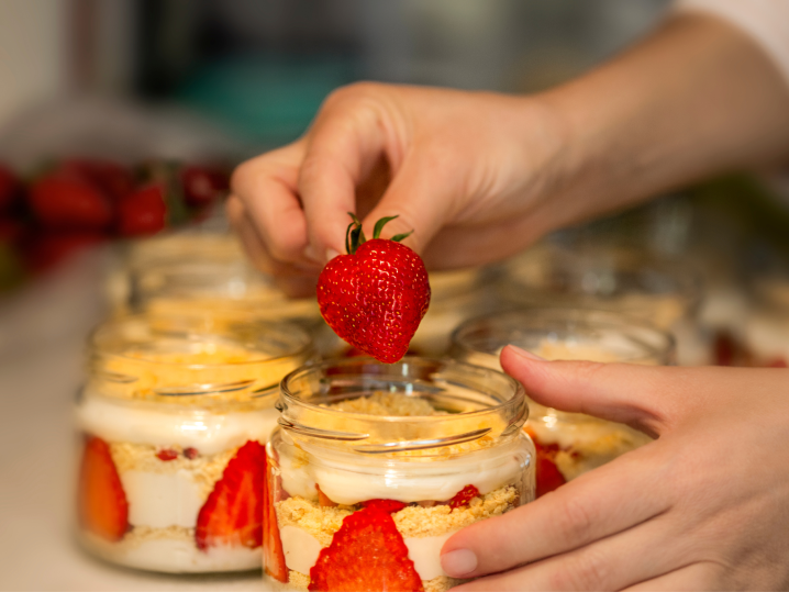 Orlando - making desserts Shot