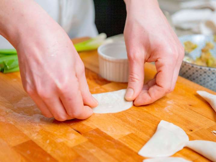 making homemade potstickers from scratch | Classpop Shot