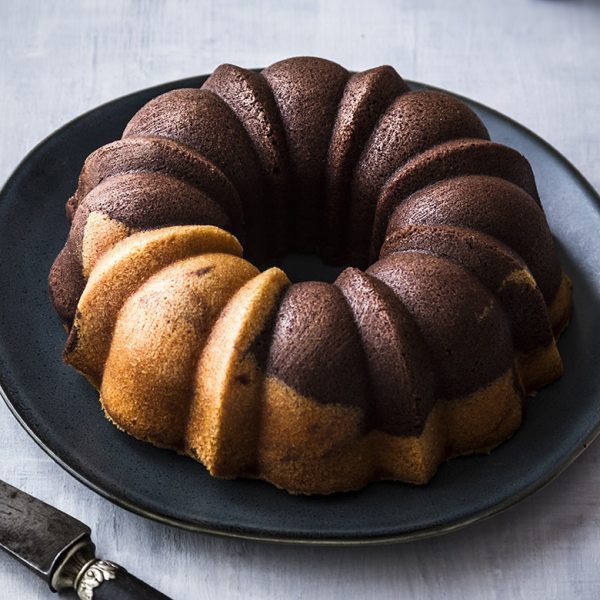 Nordic Ware Anniversary Bundt Pan  7