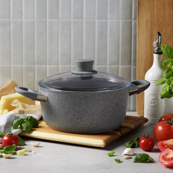 Zwilling Parma Plus 4.8-Quart Aluminum Ceramic Nonstick Dutch Oven With Lid 1