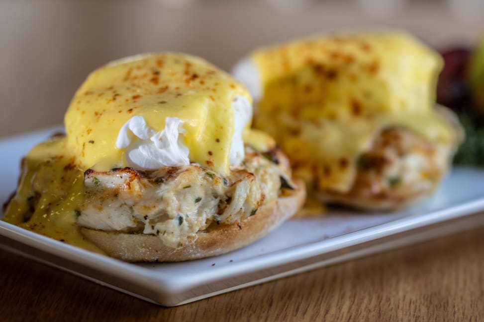 Los Angeles - eggs benedict Shot 4