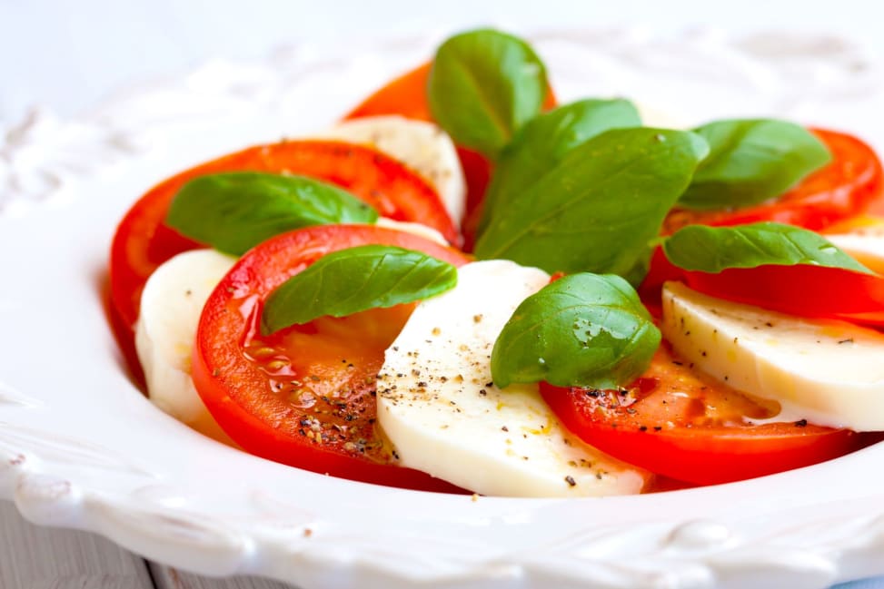caprese salad with tomatoes, mozzarella and basil | Classpop Shot 2