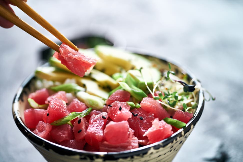 Make Tasty Tuna Poke Bowls