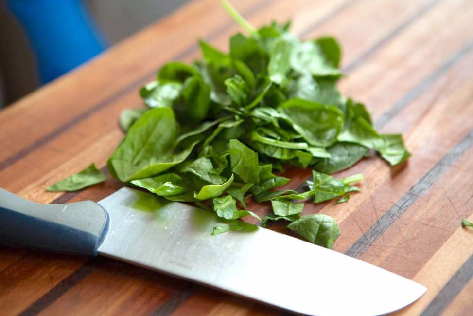 chef chopping spinach | Classpop Shot 4