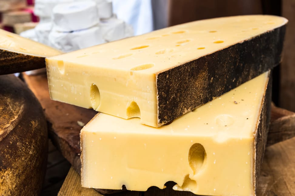 Fort Worth - emmental cheese Shot 1
