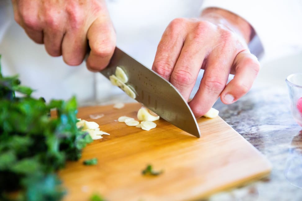 Los Angeles - cutting garlic Shot 2