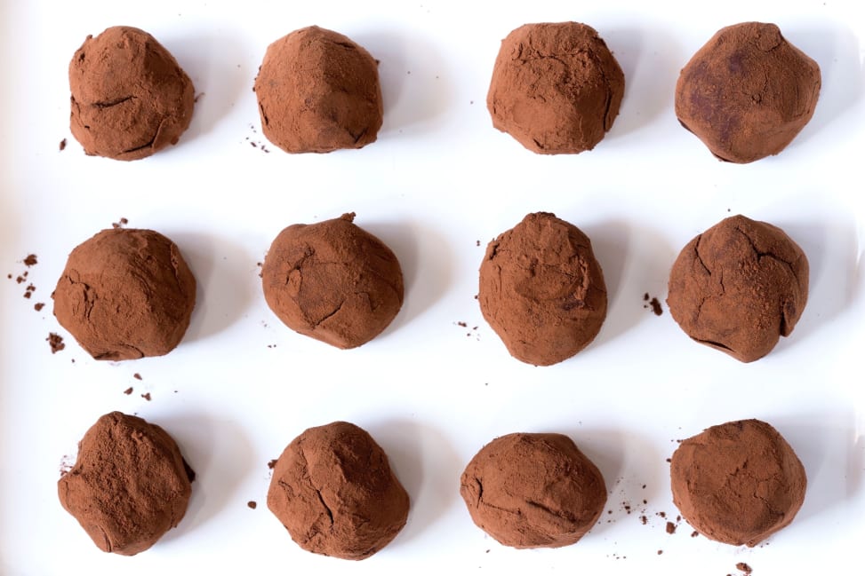 Chicago - chocolate truffles Shot 1
