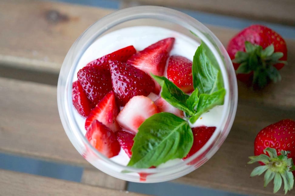 panna cotta with strawberries | Classpop Shot 4