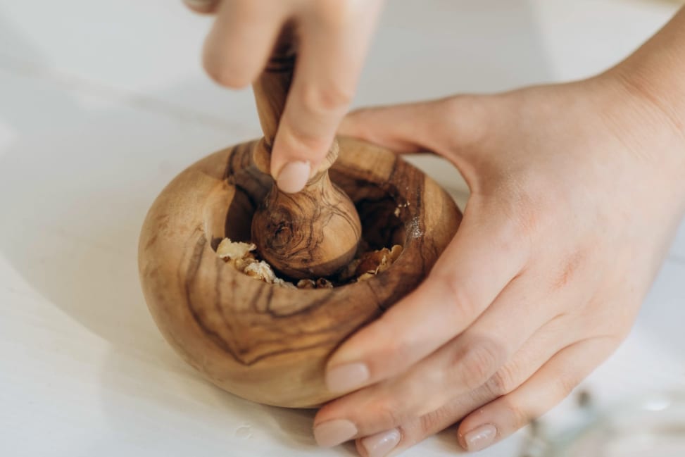 crushing walnuts | Classpop Shot 3