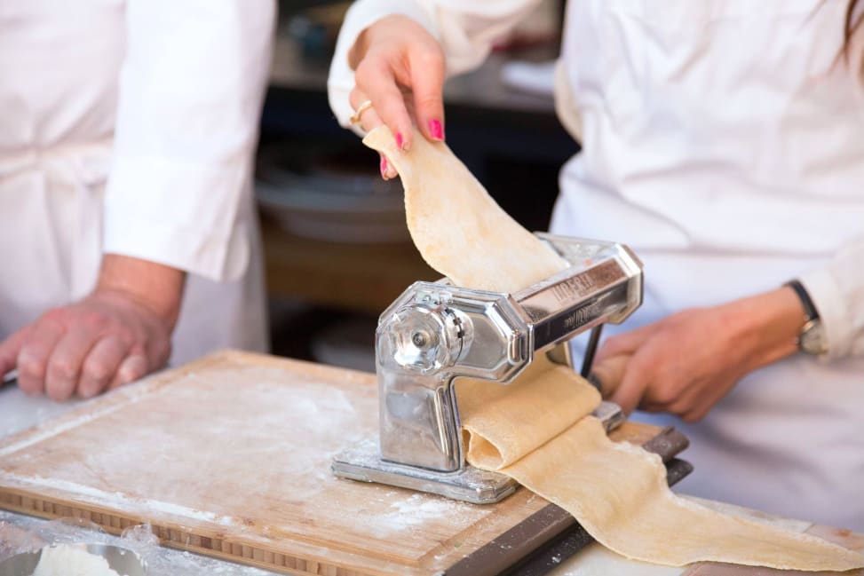 pasta making with pasta machine | Classpop Shot 2