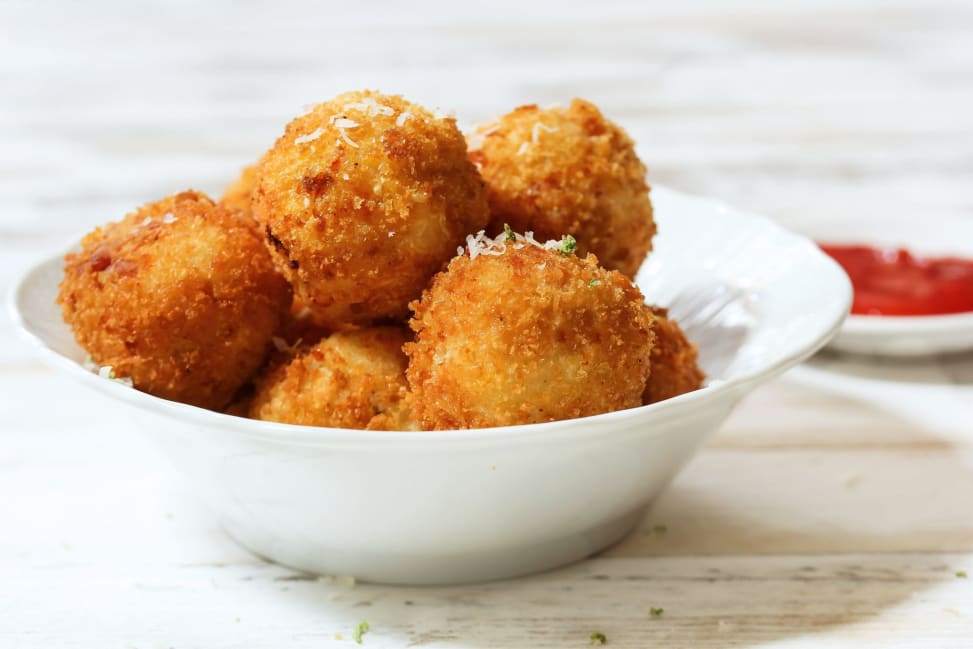 Tirokroketes cheeseballs | Classpop Shot 4