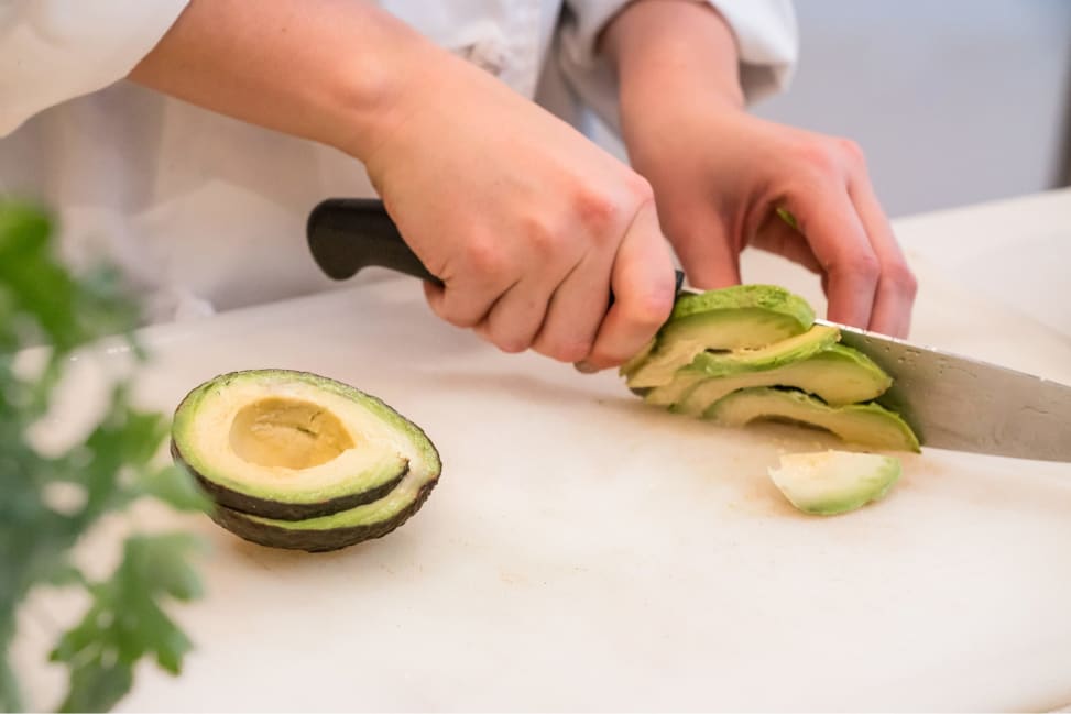 cutting avocado | Classpop Shot 3