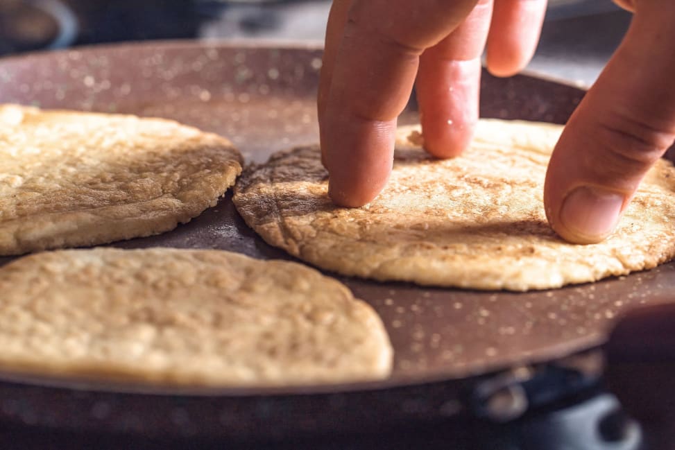 making fresh tortillas | Classpop Shot 3