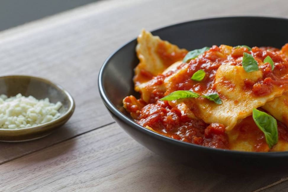 beef ravioli with tomato marinara sauce | Classpop Shot 3