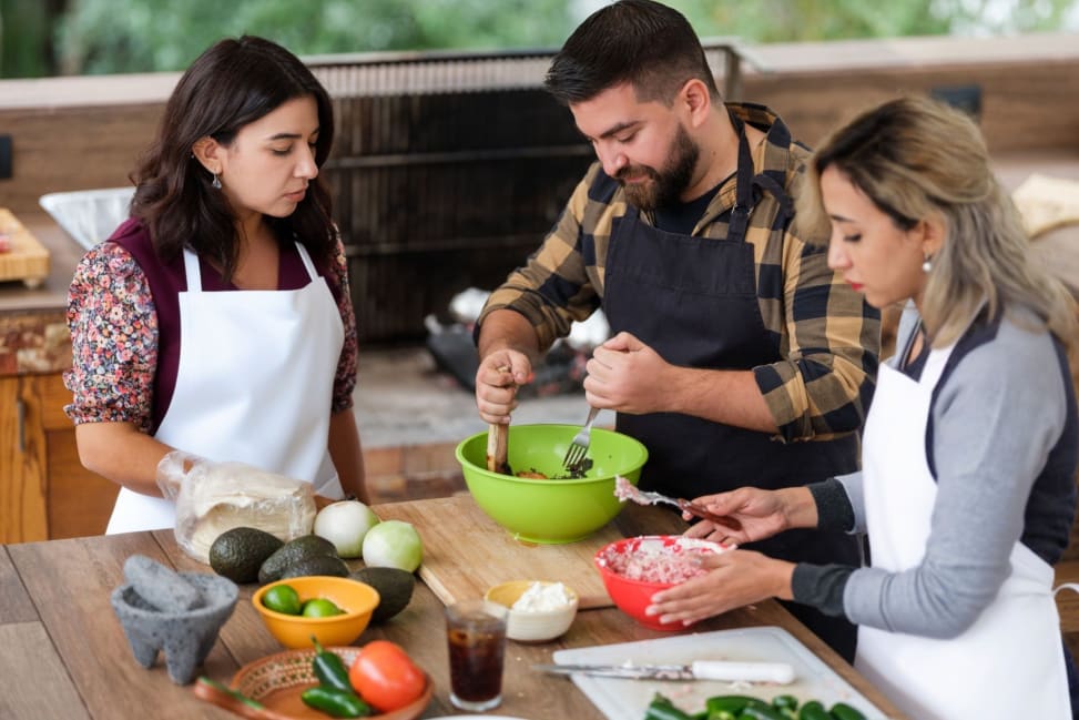 group of people making guacamole | Classpop Shot 4