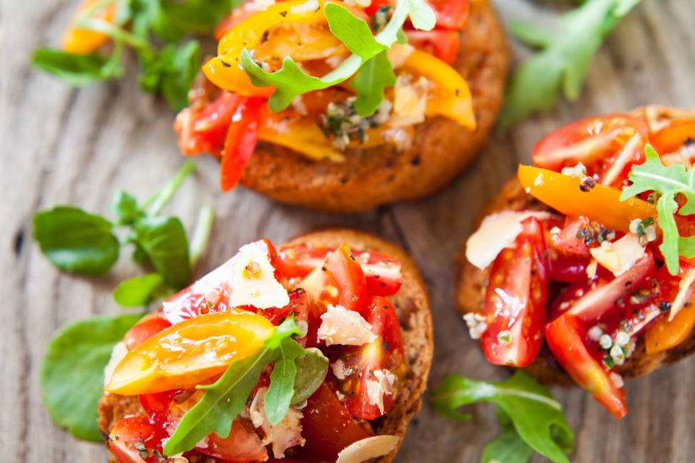 bruschetta with arugula tomatoes and olives | Classpop Shot 4