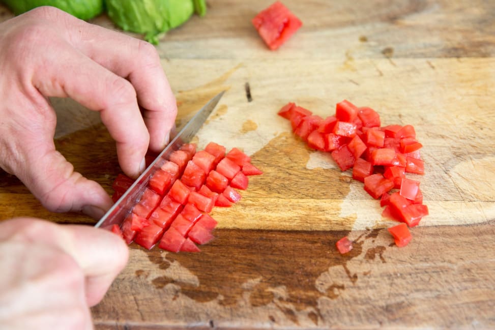 cutting tomatoes | Classpop Shot 4