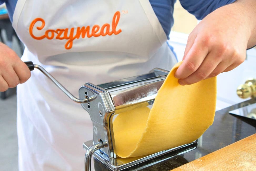 rolling thin pasta sheet for lasagna | Classpop Shot 2