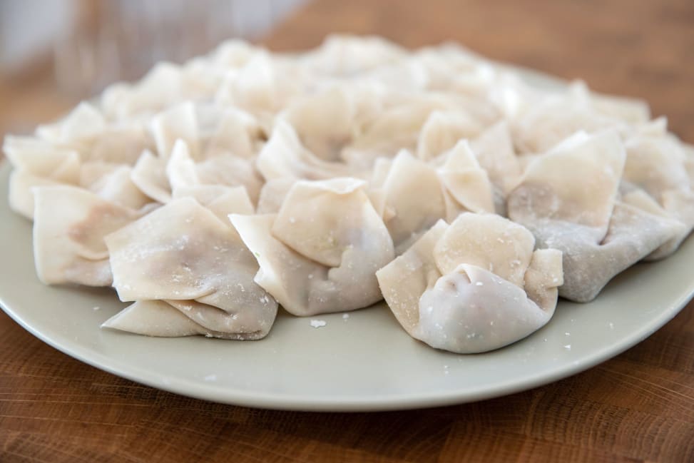 Plate of folded wontons | Classpop Shot 4