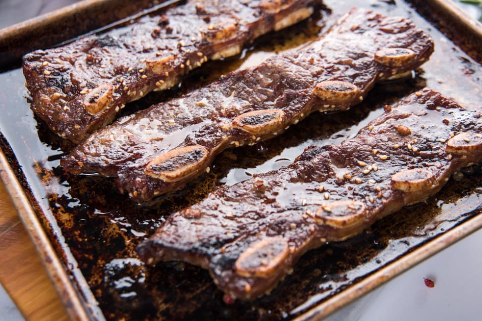 beef short ribs on a baking tray Shot 2
