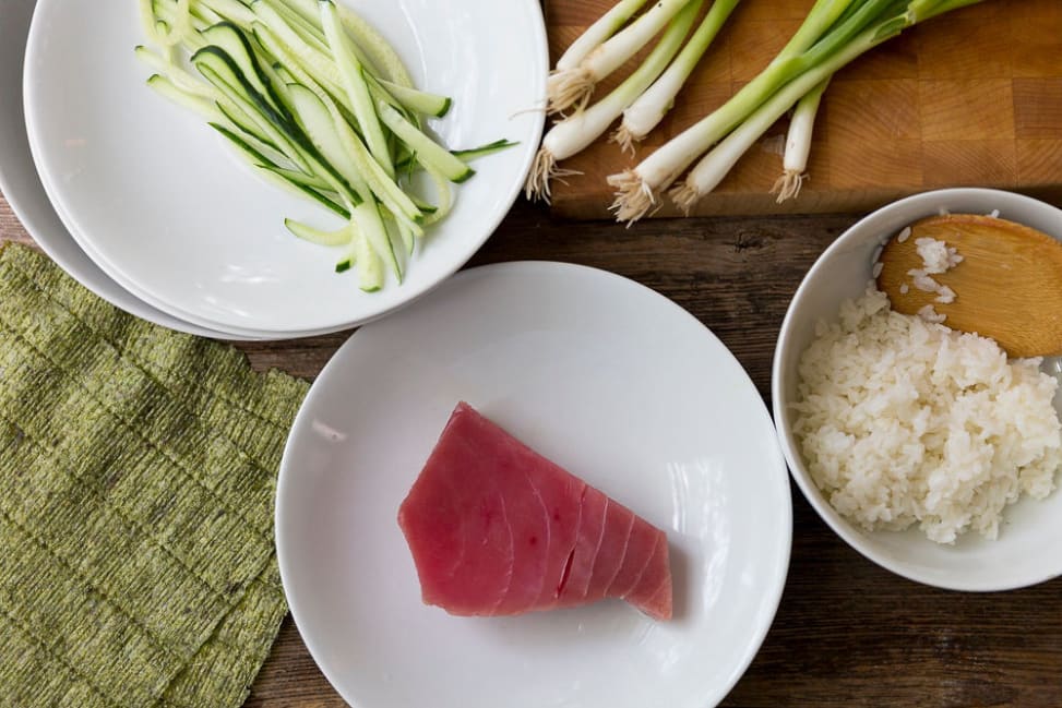 mise en place for tuna roll Shot 1