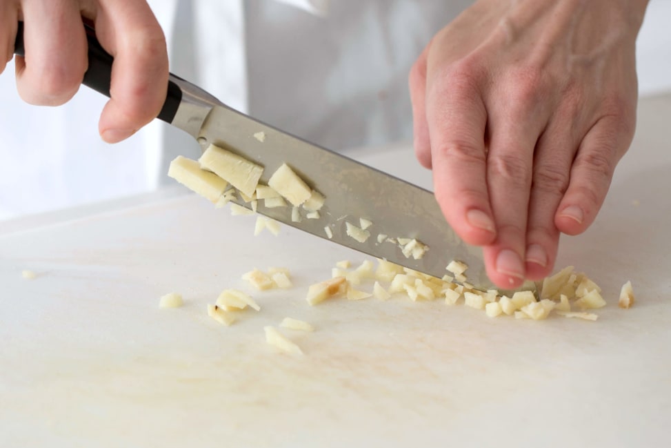 chopping garlic | Classpop Shot 3