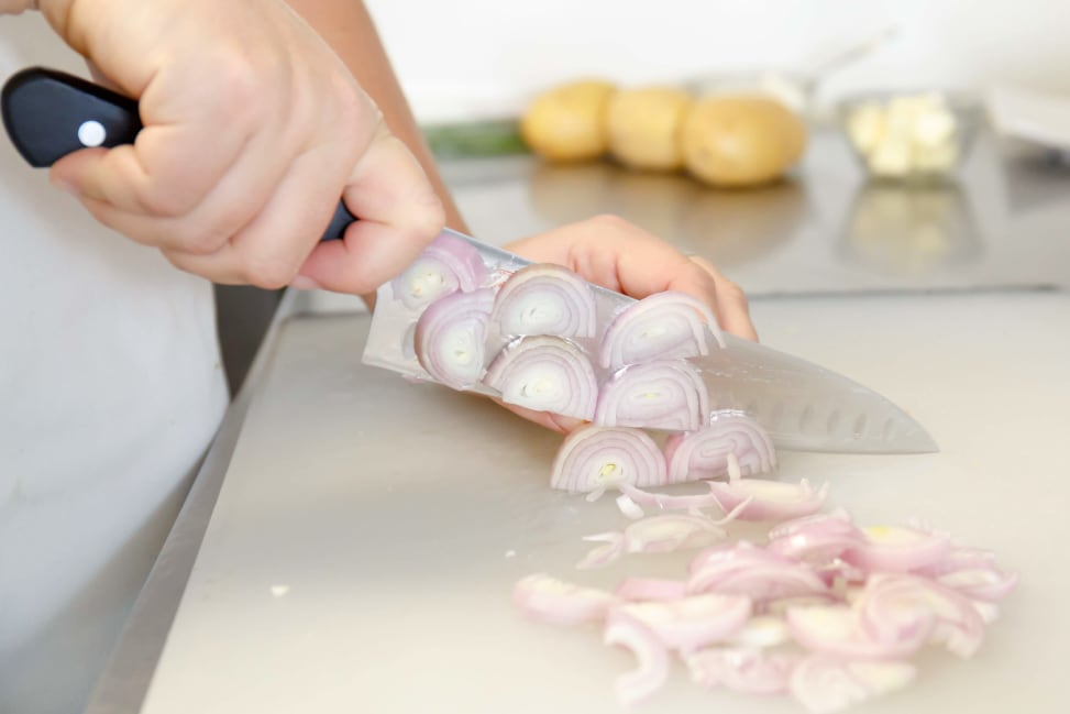 chopping shallots | Classpop Shot 2