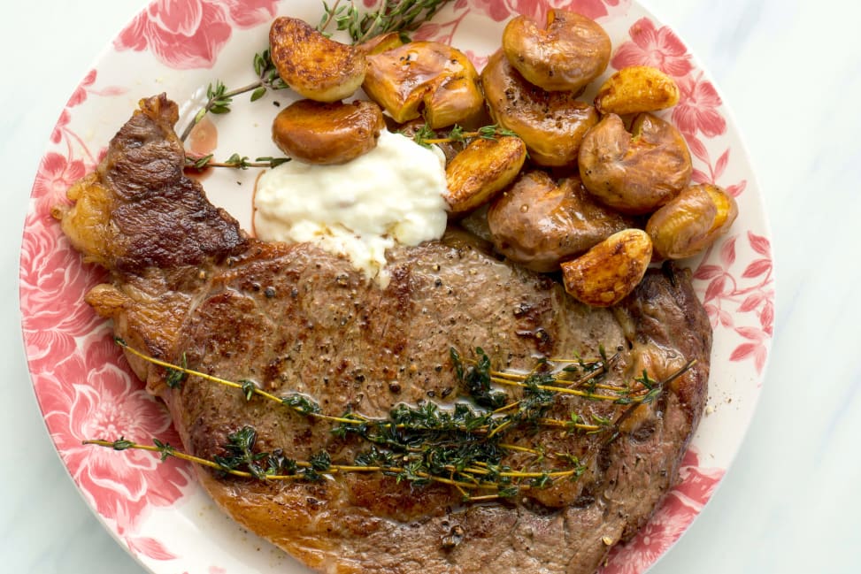 steak and herb château potatoes | Classpop Shot 4