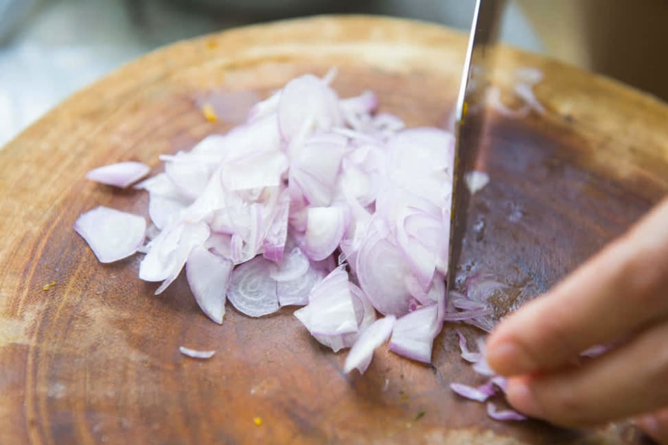 chef slicing shallots | Classpop Shot 3