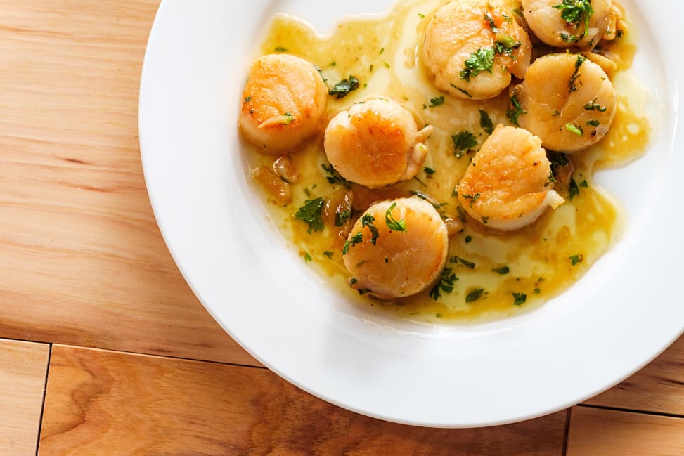Pan Fried Scallops With Champagne Butter Sauce | Classpop Shot 3